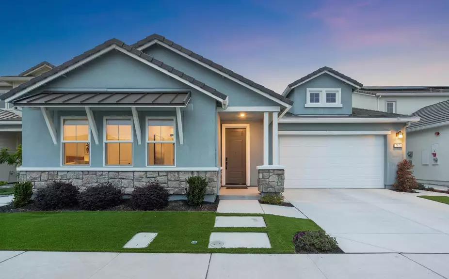 2827 Irish Meadow Way, Lathrop, CA, 95330