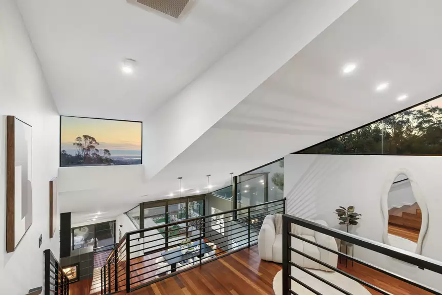 6353 Skyline Boulevard, Oakland, CA, 94611